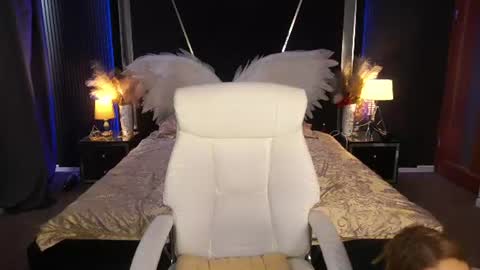 Snapshot of foxymayy chatting on 07-14-26, 12:44 Maya online show from 07-14-26, 12:44