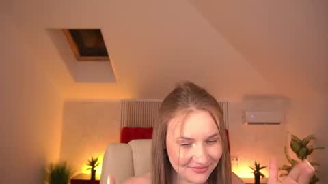 Snapshot of foxyykate chatting on 06-17-26, 10:00 Kate online show from 06-17-26, 10:00