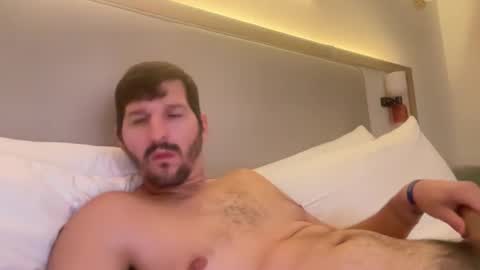 Snapshot of fp004 chatting on 10-11-25, 04:01 fp004 online show from 10-11-25, 04:01