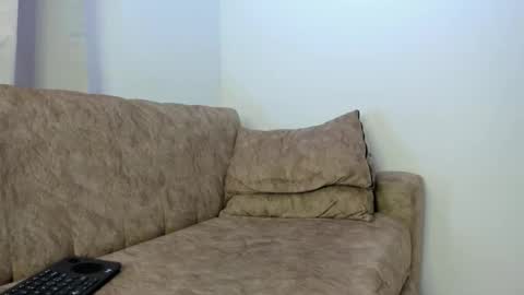 Snapshot of fraiderbrown chatting on 02-25-26, 04:05 IM FRAIDER online show from 02-25-26, 04:05