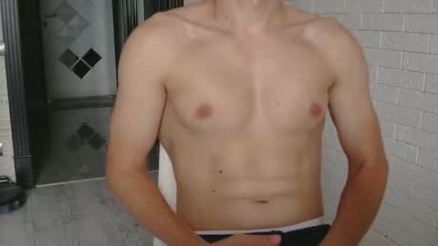 frame_tamer888 online show from 09-13-25, 11:21