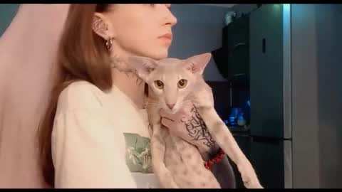 fran_bow online show from 10-02-25, 12:17