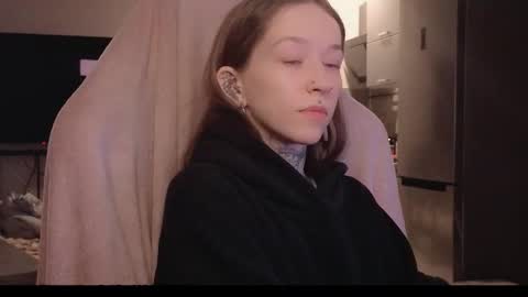 fran_bow online show from 02-03-26, 06:40