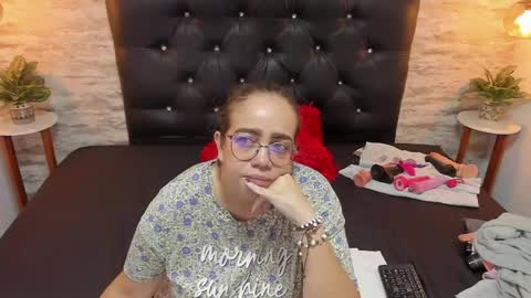 Snapshot of francesca_bbw chatting on 04-19-26, 02:38 online show from 04-19-26, 02:38