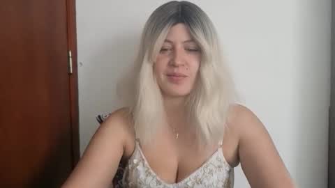 Francesca online show from 10-27-25, 06:23