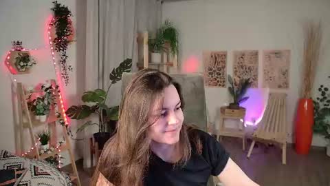Snapshot of francescacavaliere chatting on 07-19-26, 12:20 Francesca online show from 07-19-26, 12:20