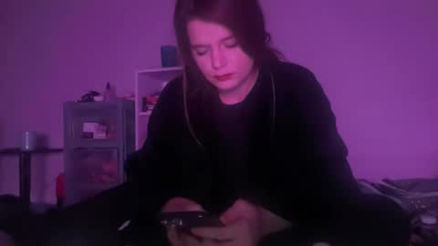 francescafey online show from 11-17-25, 05:57