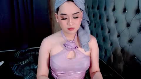 LOVE online show from 02-22-25, 02:08
