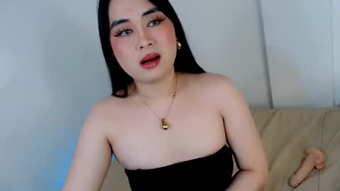 LOVE online show from 10-24-25, 08:33