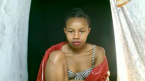 Snapshot of franciefrancie chatting on 09-24-25, 06:28 francilla online show from 09-24-25, 06:28