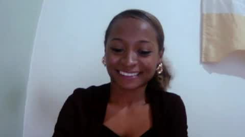 Snapshot of francine925426 chatting on 07-15-26, 04:45 francine925426 online show from 07-15-26, 04:45