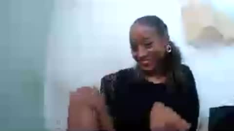 Snapshot of francine925426 chatting on 07-19-26, 07:34 francine925426 online show from 07-19-26, 07:34