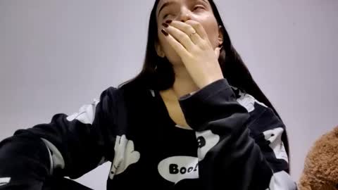 Lina online show from 01-13-26, 09:14