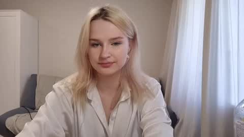 Snapshot of franciscoblanca chatting on 06-25-26, 12:31 Bloum online show from 06-25-26, 12:31
