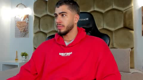 Snapshot of francobanderas1 chatting on 02-13-26, 10:11 FRANCO online show from 02-13-26, 10:11