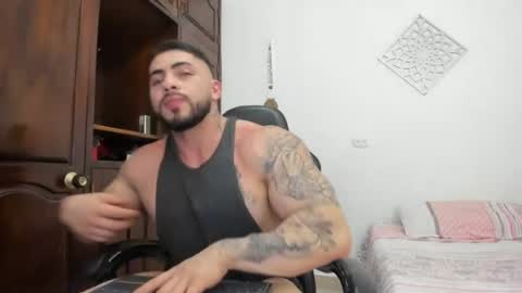 frank_foxx1 online show from 06-22-26, 04:53