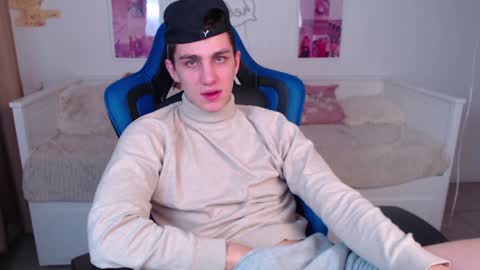 Frank online show from 12-17-24, 06:13