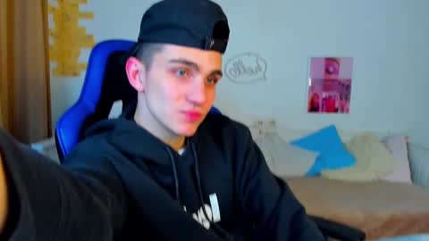 Frank online show from 02-21-25, 02:38