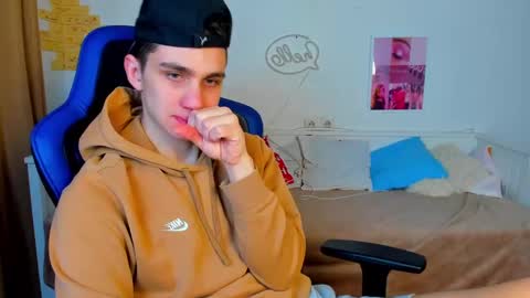 Frank online show from 03-06-25, 07:25