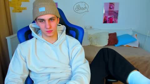 Frank online show from 03-11-25, 09:34