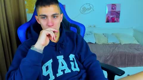 Frank online show from 09-09-25, 04:23