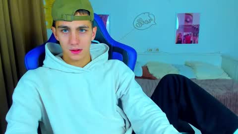 Frank online show from 09-22-25, 04:58