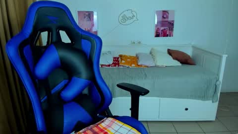 Frank online show from 10-12-25, 04:22