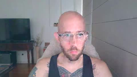 frank_perry2332 online show from 04-21-26, 11:18