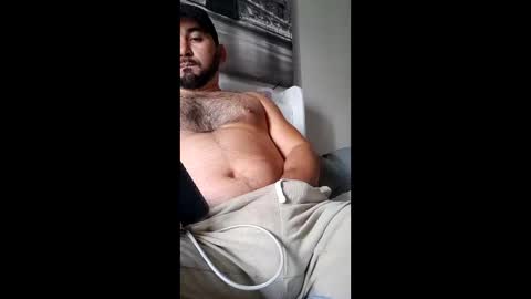 frankb382791 online show from 04-18-26, 07:58