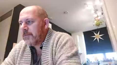 frankh12345 online show from 12-17-24, 08:23