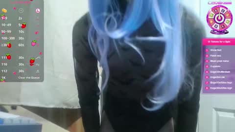 Snapshot of frankie_boygirl chatting on 03-23-26, 11:42 Frankie online show from 03-23-26, 11:42