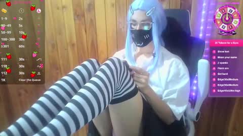 Snapshot of frankie_boygirl chatting on 04-25-26, 08:06 Frankie online show from 04-25-26, 08:06
