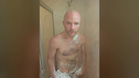 Snapshot of frankiefuckmexx chatting on 06-20-26, 06:33 FrankieFuckMeXX online show from 06-20-26, 06:33