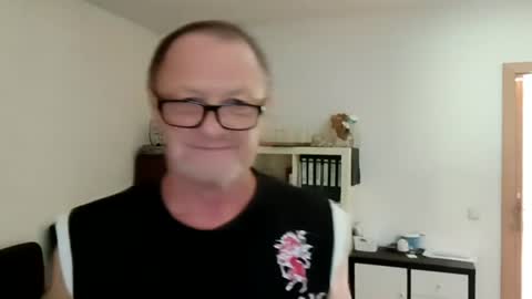 Wolfi online show from 07-31-26, 06:57