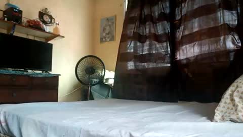 Snapshot of freakjawn1992 chatting on 12-20-24, 04:57 FreakJawn online show from 12-20-24, 04:57