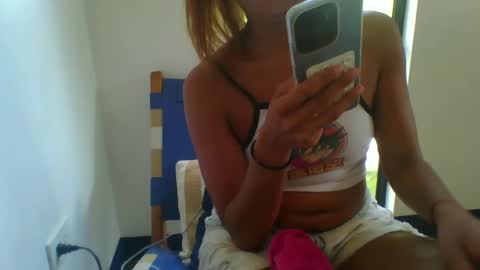 Snapshot of freakjawn1992 chatting on 02-23-25, 03:51 FreakJawn online show from 02-23-25, 03:51