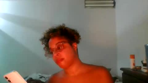 Snapshot of freakjawn1992 chatting on 05-31-26, 01:36 FreakJawn online show from 05-31-26, 01:36