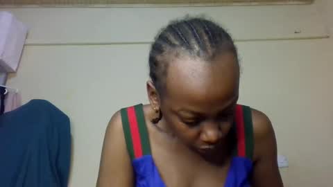 freaky_beauty online show from 07-05-26, 07:15