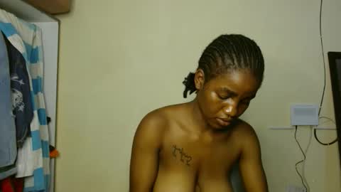 Snapshot of freaky_shamzzy chatting on 05-14-26, 07:20 shamika online show from 05-14-26, 07:20