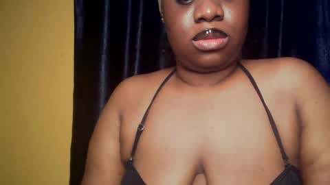 Snapshot of freaky_slut5 chatting on 05-31-26, 04:31 freaky slut5 online show from 05-31-26, 04:31