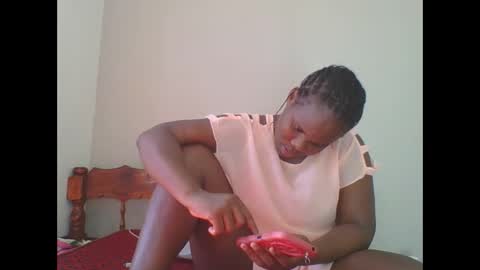 Snapshot of freakyfantacy chatting on 05-01-26, 11:59 fancy online show from 05-01-26, 11:59