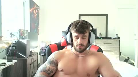 Snapshot of freakyfitking chatting on 12-13-24, 07:53 freakyfitking online show from 12-13-24, 07:53