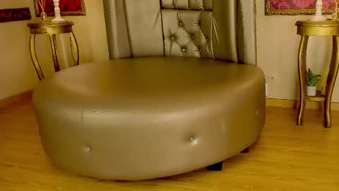 Snapshot of frecklesofcolors_ chatting on 11-21-25, 08:51 - IG AnicolorsLive X AnicolorsLive - online show from 11-21-25, 08:51