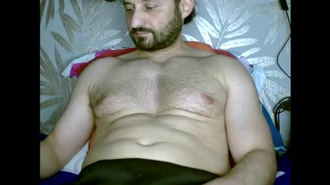 Snapshot of fred4games77 chatting on 06-09-26, 04:35 fred online show from 06-09-26, 04:35