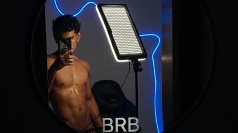 Snapshot of fredd_ss chatting on 05-01-26, 12:32 valeria online show from 05-01-26, 12:32