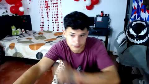 Snapshot of freddy_romans2 chatting on 04-23-26, 11:31 freddy romans online show from 04-23-26, 11:31
