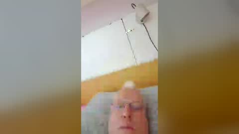 Snapshot of freddybear196258 chatting on 06-26-26, 09:46 freddybear196258 online show from 06-26-26, 09:46