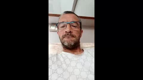 frederic94370 online show from 06-02-26, 07:43