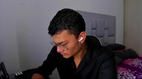 Snapshot of fredericsloan chatting on 02-27-26, 04:51 Frederic Sloan online show from 02-27-26, 04:51