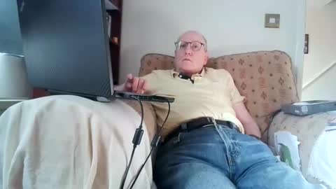 Snapshot of fredlittledick4 chatting on 02-14-26, 10:56 Keith online show from 02-14-26, 10:56